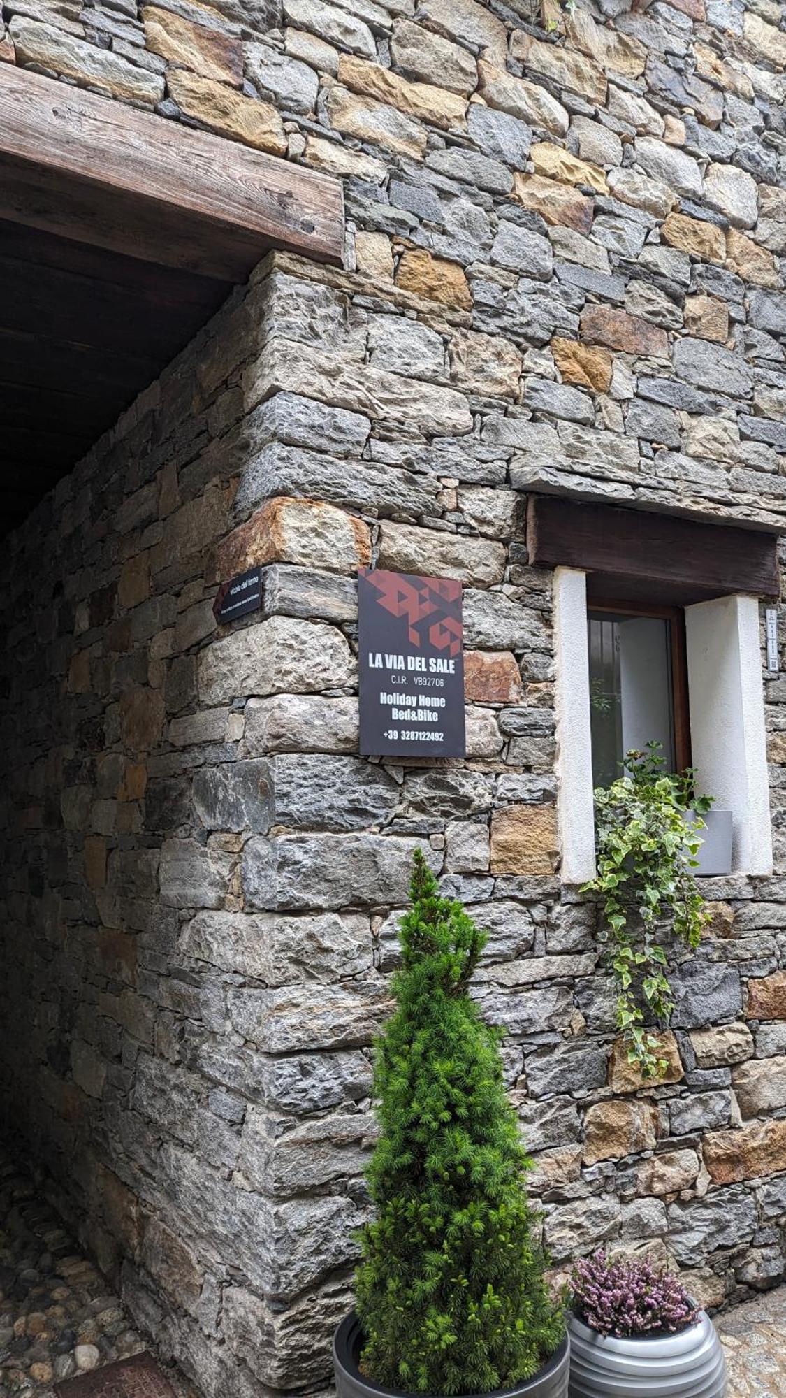La Via Del Sale Accommodations Holidays Domodossola Dış mekan fotoğraf